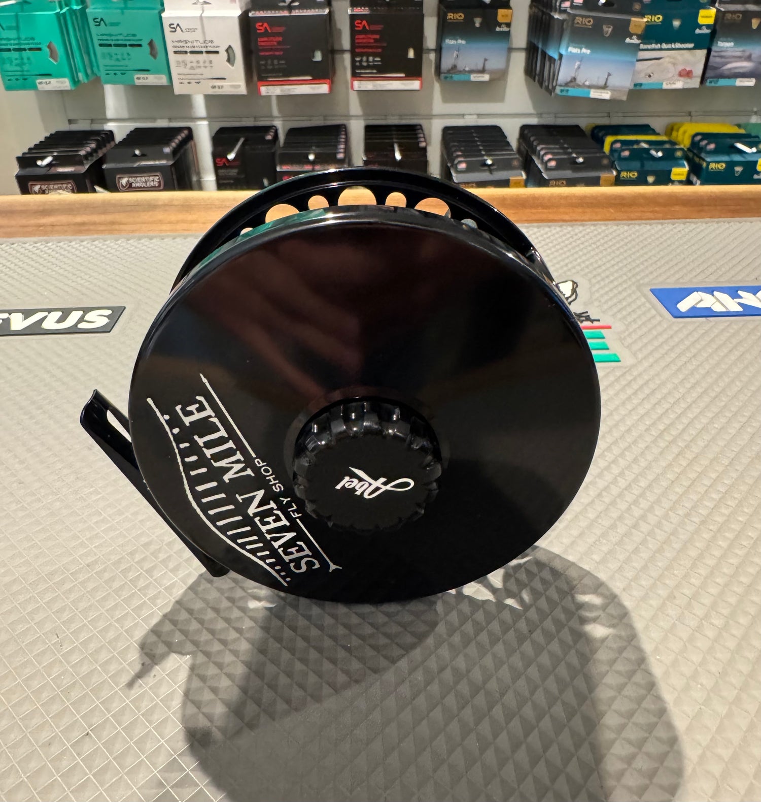 Abel x SMFS super solid-9/10Black w/ Black Drag Knob & Ebony Handle