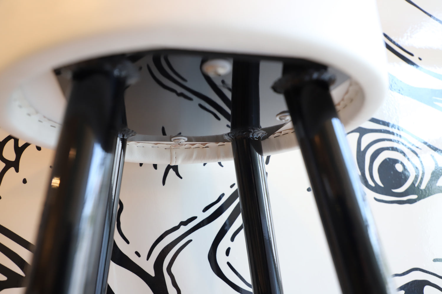 Blacktip Fabrication Emperor Stool