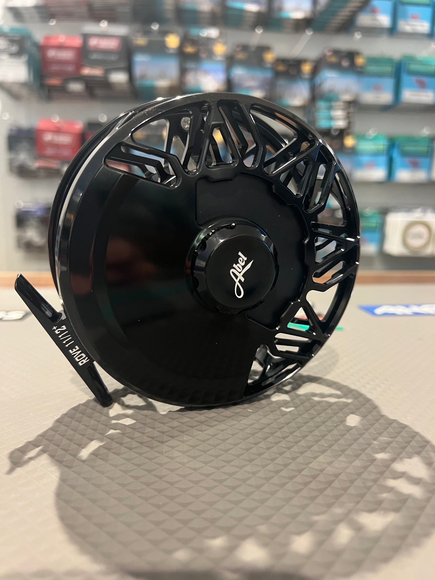 Abel ROVE 11/12+ REEL Black with Rosewood Handle