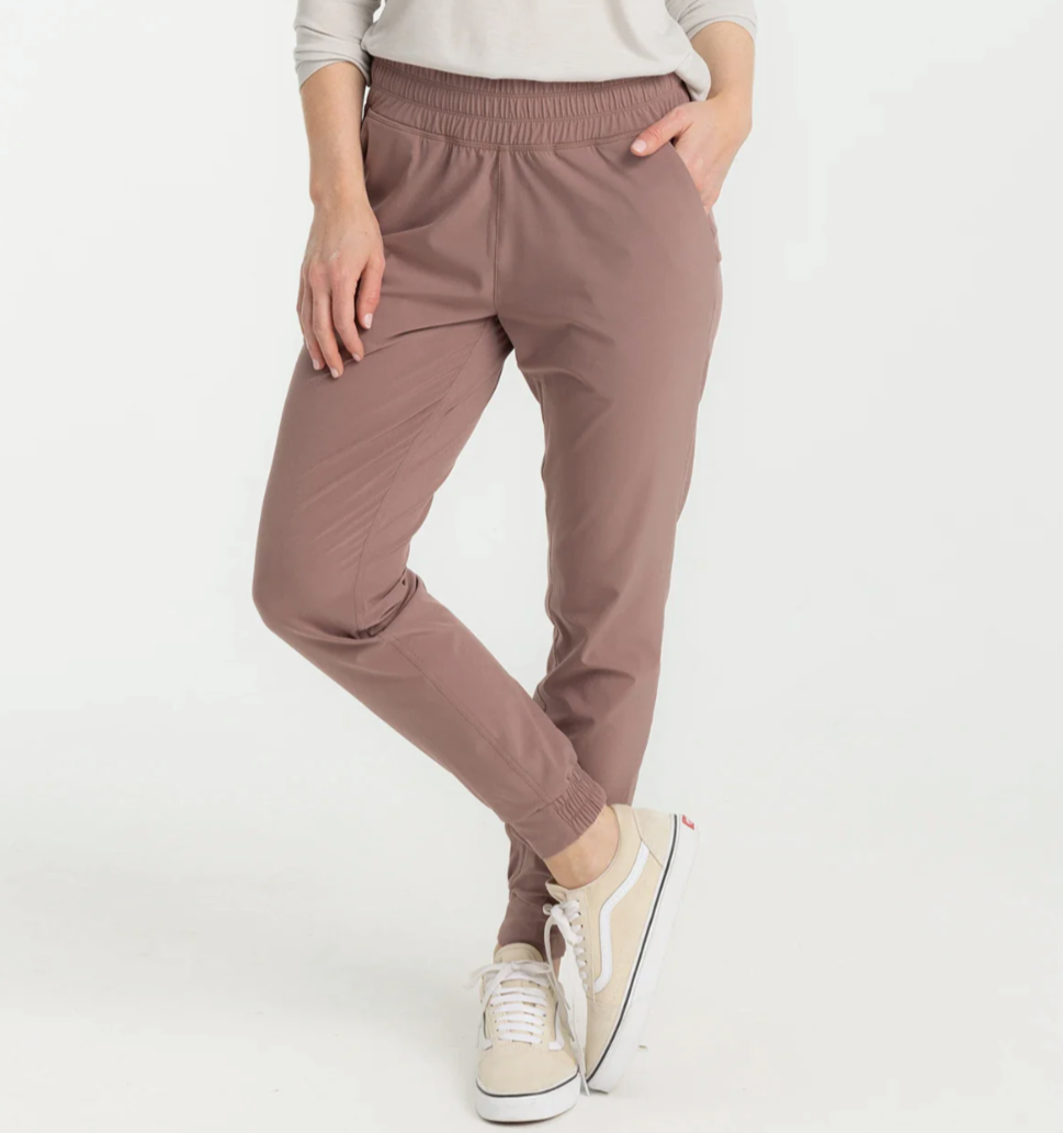 FF Women's Pull-On Breeze Jogger